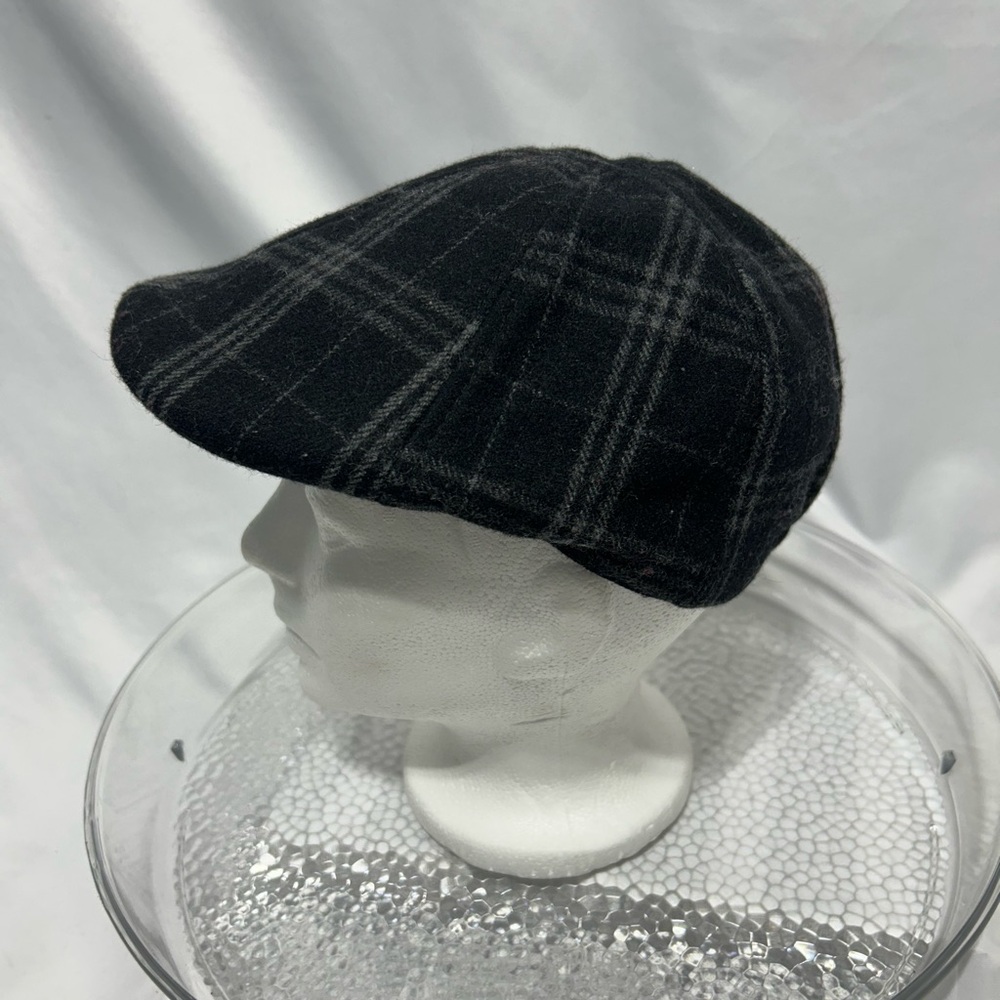 Classic Black Plaid Newsboy Cap